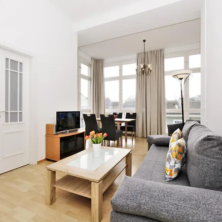 Brise To Hus App 05 *